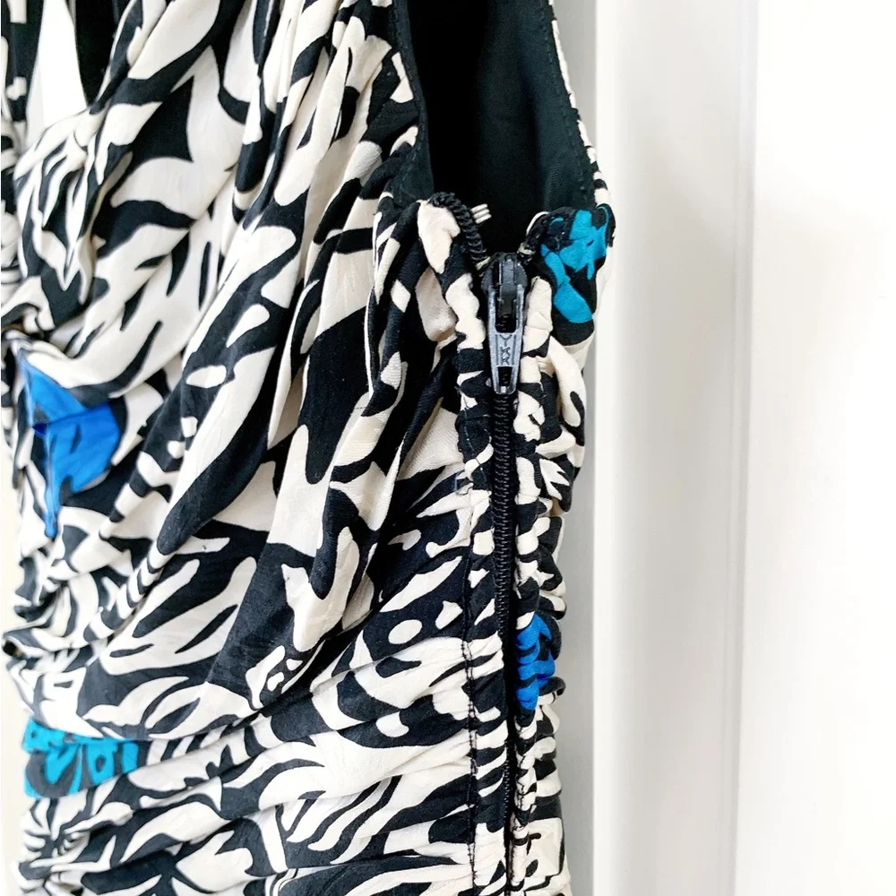 SILKS BY ST. GILLAN Vibrant Floral Abstract Leaf Print Silk Wiggle Dress - Picture 11 of 15